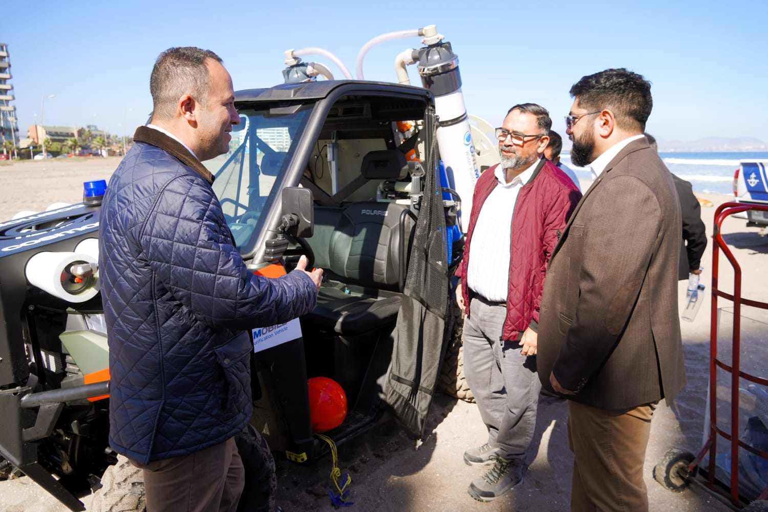 Vehículo especializado en desalinización de agua de mar realizó prueba en playa de La Serena