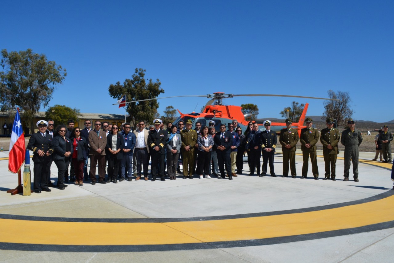 MOP inaugura Punto de Posada de Helicópteros en Puerto Aldea