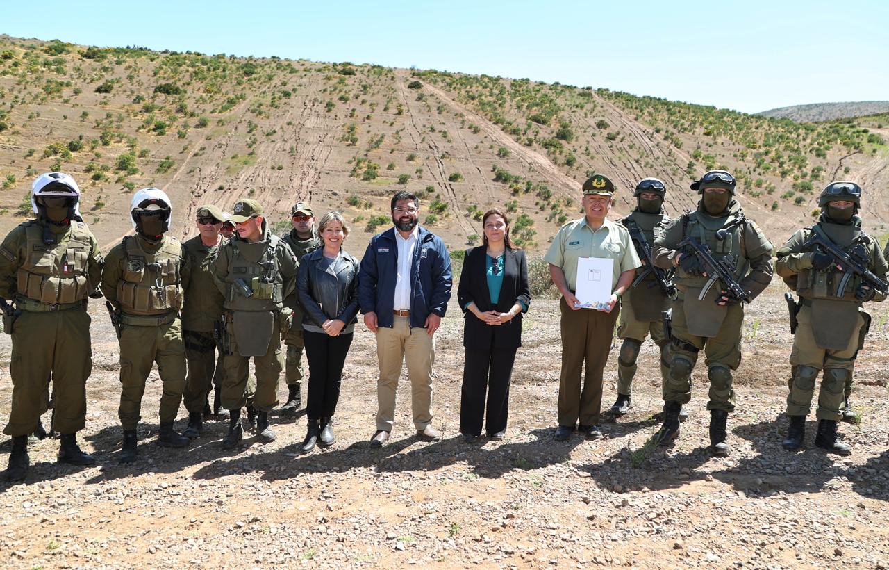 Bienes Nacionales entrega de inmueble fiscal donde se emplazará futuro Centro de Entrenamiento de Carabineros de Chile en Huachalalume