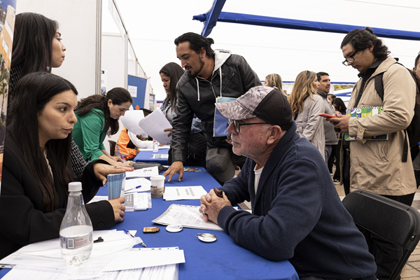 Feria Laboral en Coquimbo puso a disposición más de mil puestos de trabajo